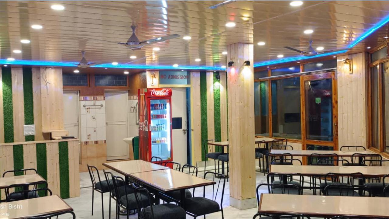 호텔 쉬바릭 리버 리트리트 알모라 외부 사진